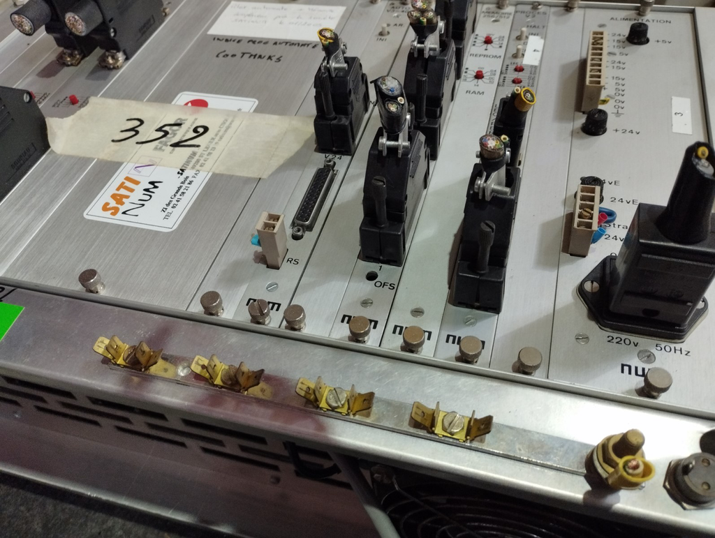 Rack de cartes NUM